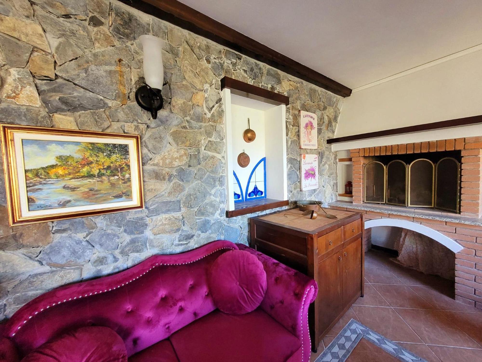 Madama Dore, Casa Indipendente Con Grande Giardino E Parcheggio Privato